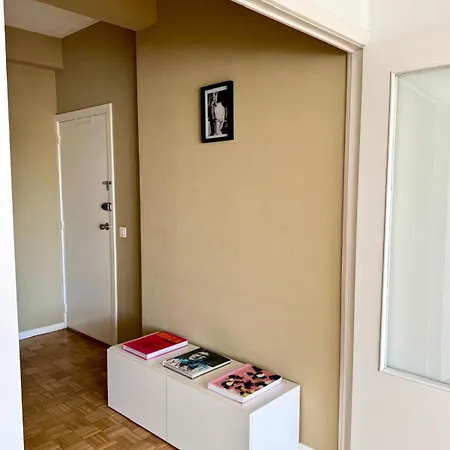 Apartment Charming Light-filled Near Station